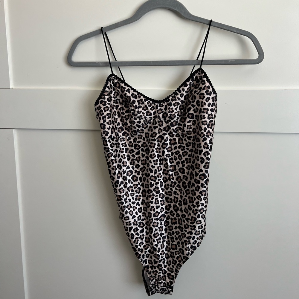 💛 Buy Two, Get One 💛 Adika Leopard Bodysuit